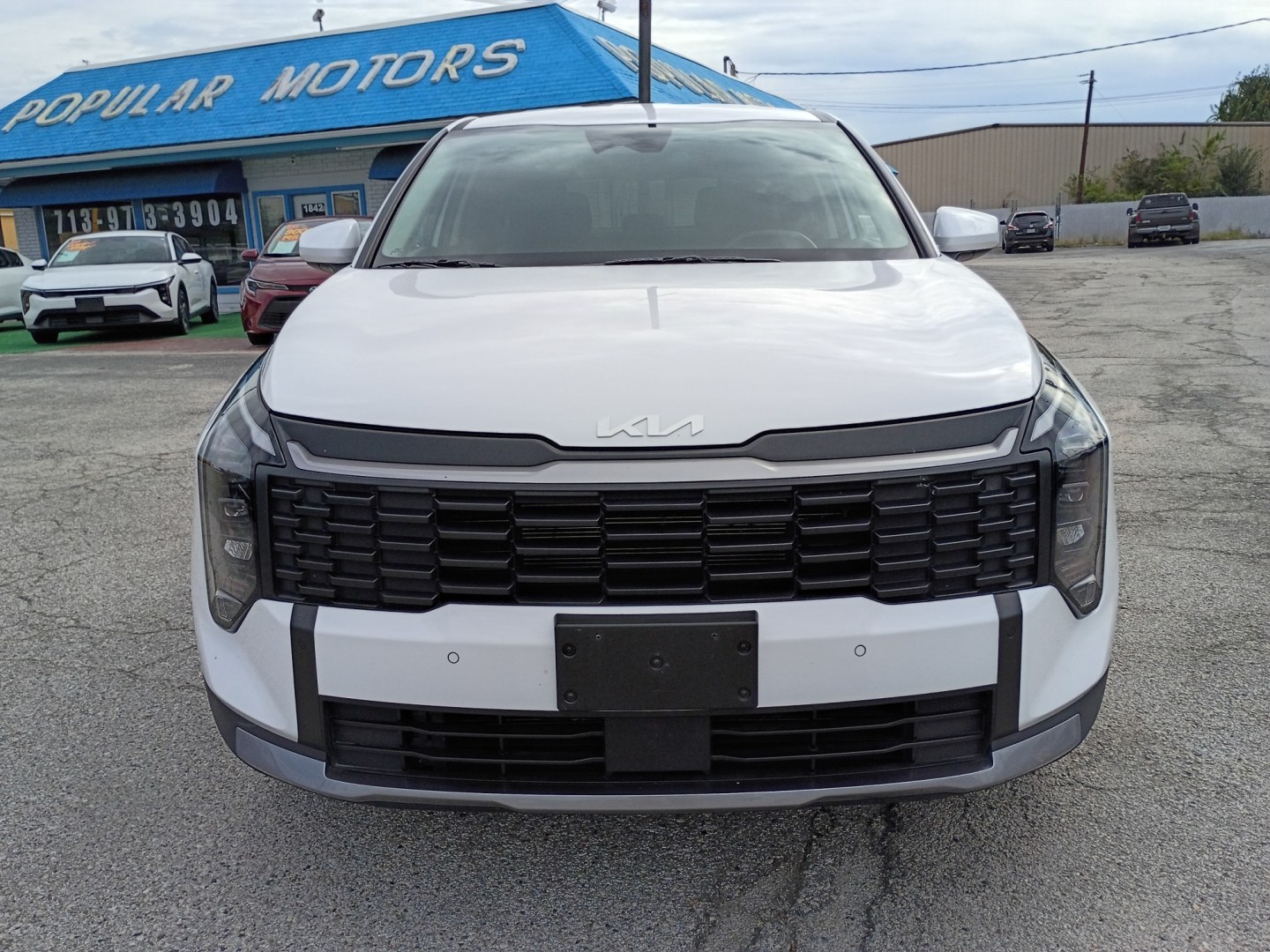 2026 White /Black Kia Sportage LX (5XYK23DF4TG) with an 2.5L V6 DOHC 24V engine, 8A transmission, located at 1842 Wirt Road, Houston, TX, 77055, (713) 973-3903, 29.805330, -95.484787- Photo#7