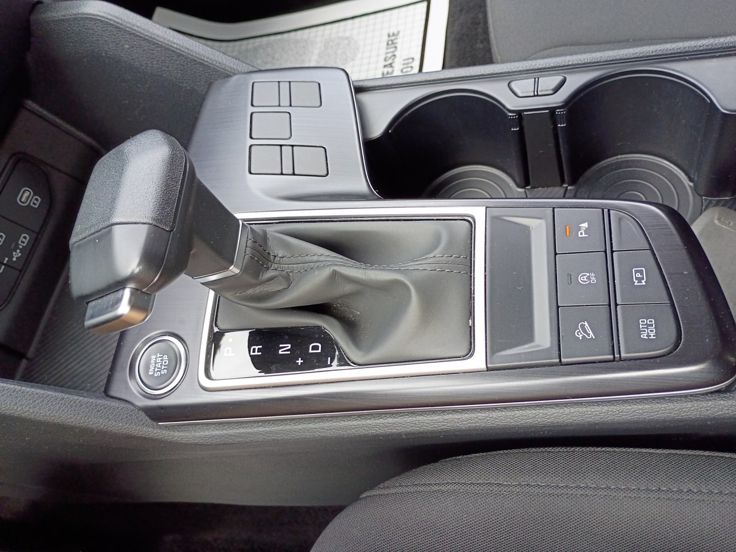 2026 White /Black Kia Sportage LX (5XYK23DF4TG) with an 2.5L V6 DOHC 24V engine, 8A transmission, located at 1842 Wirt Road, Houston, TX, 77055, (713) 973-3903, 29.805330, -95.484787- Photo#22