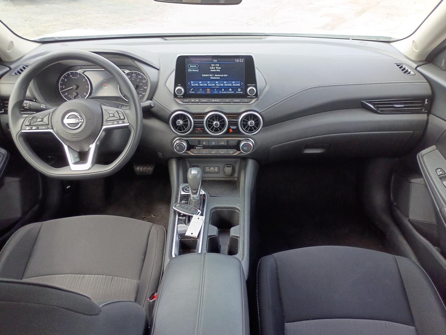 2025 White /Black Nissan Sentra SV (3N1AB8CV1SY) with an 1.8L L4 SFI DOHC 16V engine, CVT transmission, located at 1842 Wirt Road, Houston, TX, 77055, (713) 973-3903, 29.805330, -95.484787- Photo#15