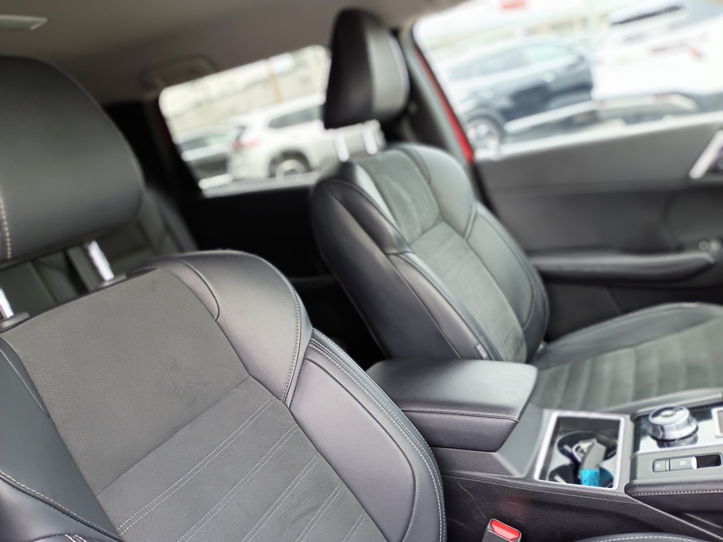 2024 MAROON /Black Mitsubishi Outlander SE 2WD (JA4J3VA85RZ) with an 2.4L L4 DOHC 16V engine, CVT transmission, located at 1842 Wirt Road, Houston, TX, 77055, (713) 973-3903, 29.805330, -95.484787- Photo#8