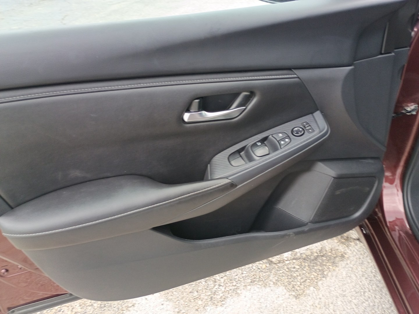 2025 MAROON /Black Nissan Sentra SV (3N1AB8CV4SY) with an 1.8L L4 SFI DOHC 16V engine, CVT transmission, located at 1842 Wirt Road, Houston, TX, 77055, (713) 973-3903, 29.805330, -95.484787- Photo#9