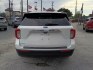 2022 White /BEIGE Ford Explorer XLT (1FMSK7DH8NG) with an 2.3L L4 DOHC 16V engine, 10A transmission, located at 1842 Wirt Road, Houston, TX, 77055, (713) 973-3903, 29.805330, -95.484787- Photo#3