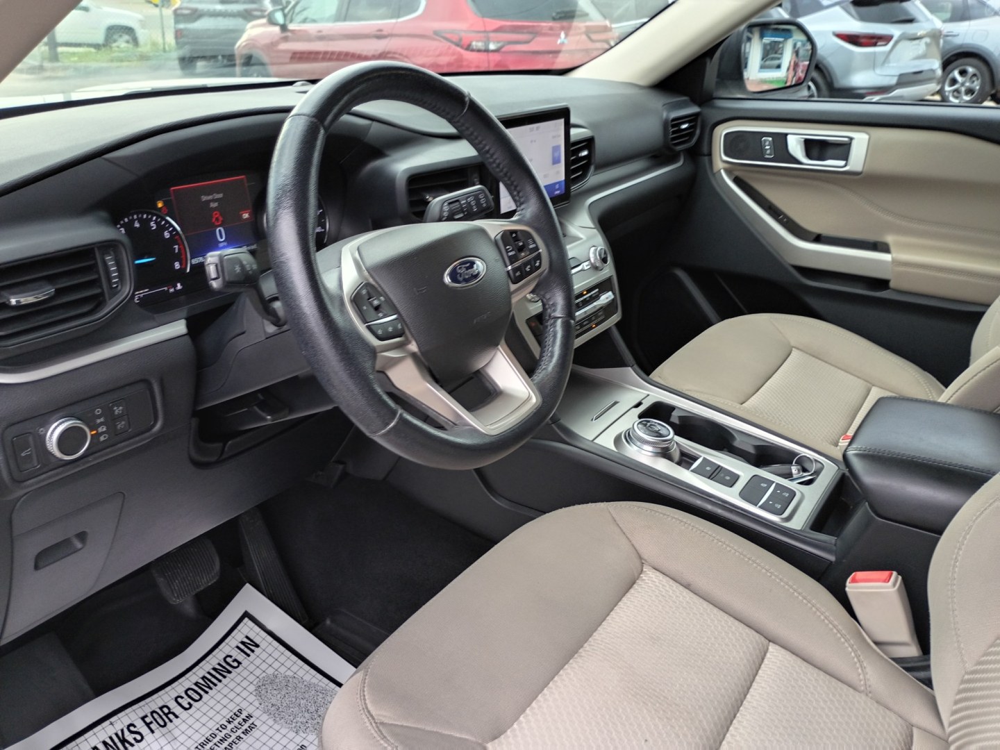 2022 White /BEIGE Ford Explorer XLT (1FMSK7DH8NG) with an 2.3L L4 DOHC 16V engine, 10A transmission, located at 1842 Wirt Road, Houston, TX, 77055, (713) 973-3903, 29.805330, -95.484787- Photo#8