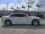 2022 White /Black Dodge Charger SXT (2C3CDXBG0NH) with an 3.6L V6 DOHC 24V engine, 8A transmission, located at 1842 Wirt Road, Houston, TX, 77055, (713) 973-3903, 29.805330, -95.484787- Photo#5