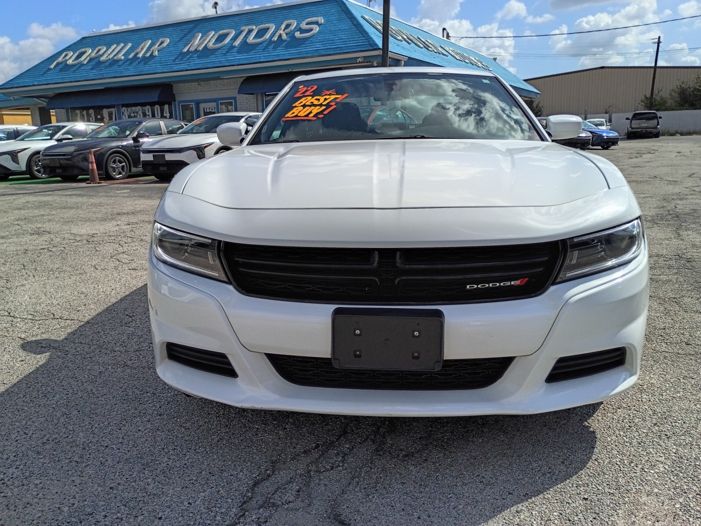 2022 White /Black Dodge Charger SXT (2C3CDXBG0NH) with an 3.6L V6 DOHC 24V engine, 8A transmission, located at 1842 Wirt Road, Houston, TX, 77055, (713) 973-3903, 29.805330, -95.484787- Photo#7