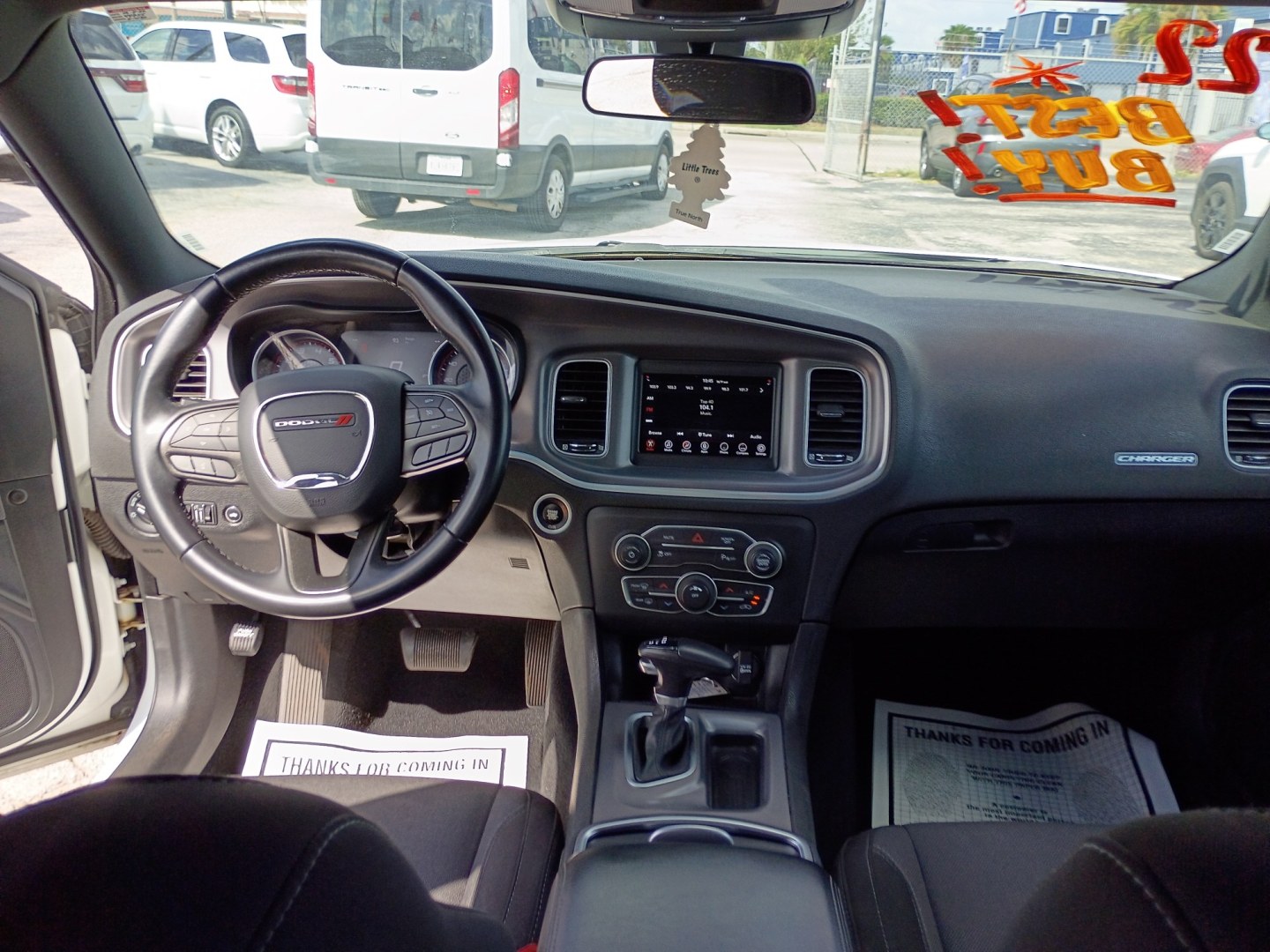 2022 White /Black Dodge Charger SXT (2C3CDXBG0NH) with an 3.6L V6 DOHC 24V engine, 8A transmission, located at 1842 Wirt Road, Houston, TX, 77055, (713) 973-3903, 29.805330, -95.484787- Photo#12