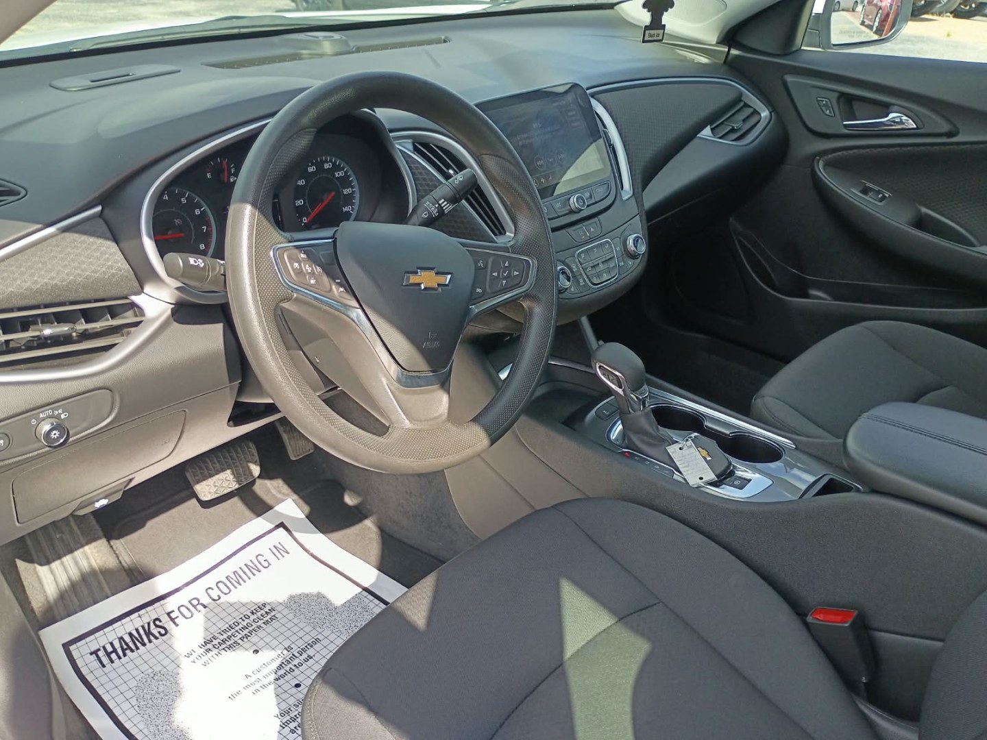 2025 White /Black Chevrolet Malibu 1LT (1G1ZD5ST5SF) with an 1.5L L4 DOHC 16V engine, 6A transmission, located at 1842 Wirt Road, Houston, TX, 77055, (713) 973-3903, 29.805330, -95.484787- Photo#9