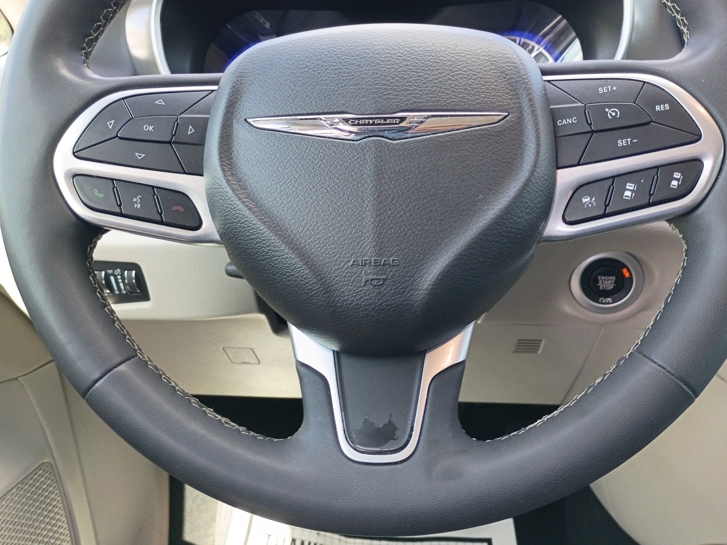 2024 Black /BEIGE Chrysler Pacifica Touring L (2C4RC1BG3RR) with an 3.6L V6 DOHC 24V engine, 9A transmission, located at 1842 Wirt Road, Houston, TX, 77055, (713) 973-3903, 29.805330, -95.484787- Photo#13