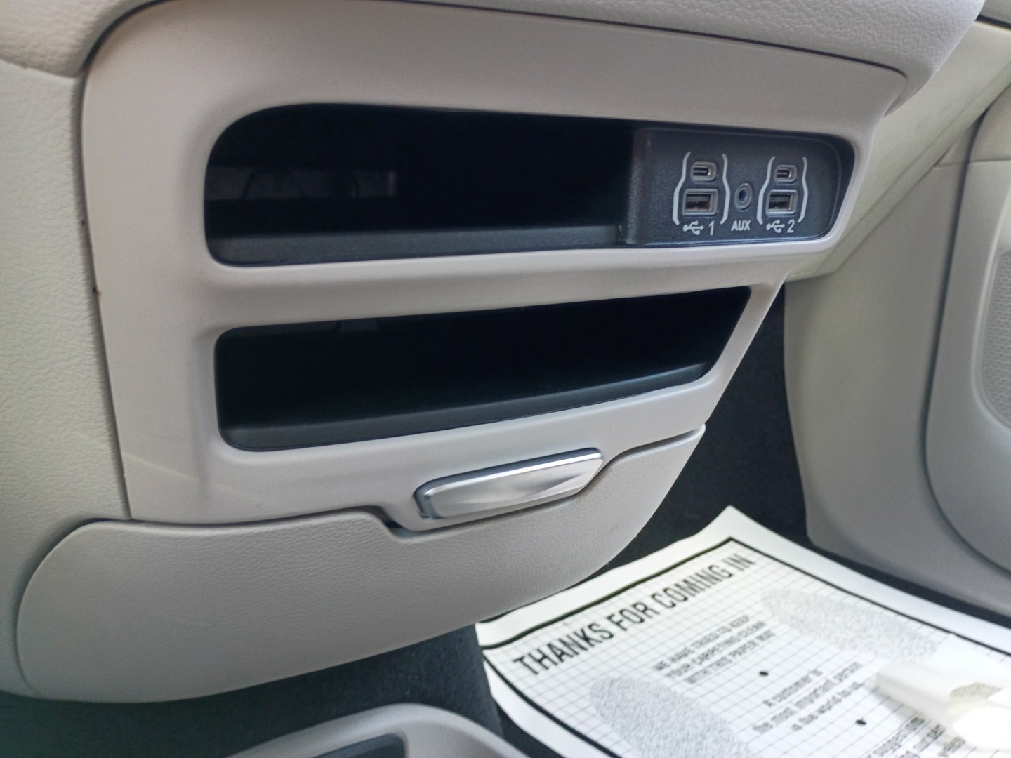 2024 Black /BEIGE Chrysler Pacifica Touring L (2C4RC1BG3RR) with an 3.6L V6 DOHC 24V engine, 9A transmission, located at 1842 Wirt Road, Houston, TX, 77055, (713) 973-3903, 29.805330, -95.484787- Photo#18
