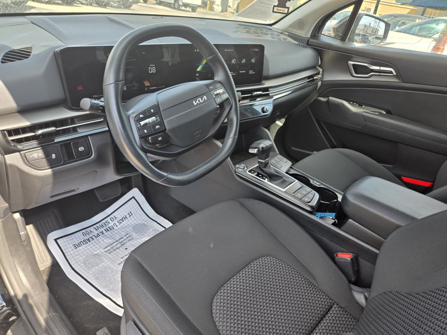 2026 Black /Black Kia Sportage LX (5XYK23DF3TG) with an 2.5L L4 DOHC 16V engine, 8A transmission, located at 1842 Wirt Road, Houston, TX, 77055, (713) 973-3903, 29.805330, -95.484787- Photo#8