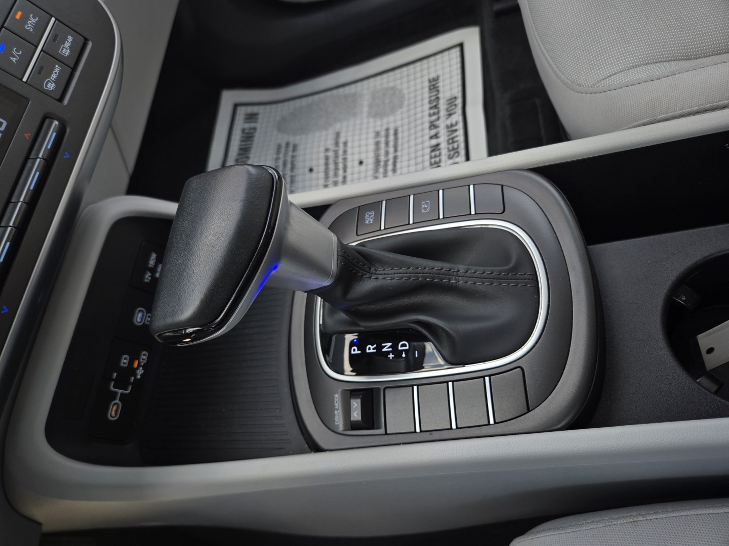 2025 Dark Gray /Black Hyundai Kona SEL (KM8HB3AB0SU) with an 2.0L L4 DOHC 16V engine, CVT transmission, located at 1842 Wirt Road, Houston, TX, 77055, (713) 973-3903, 29.805330, -95.484787- Photo#20