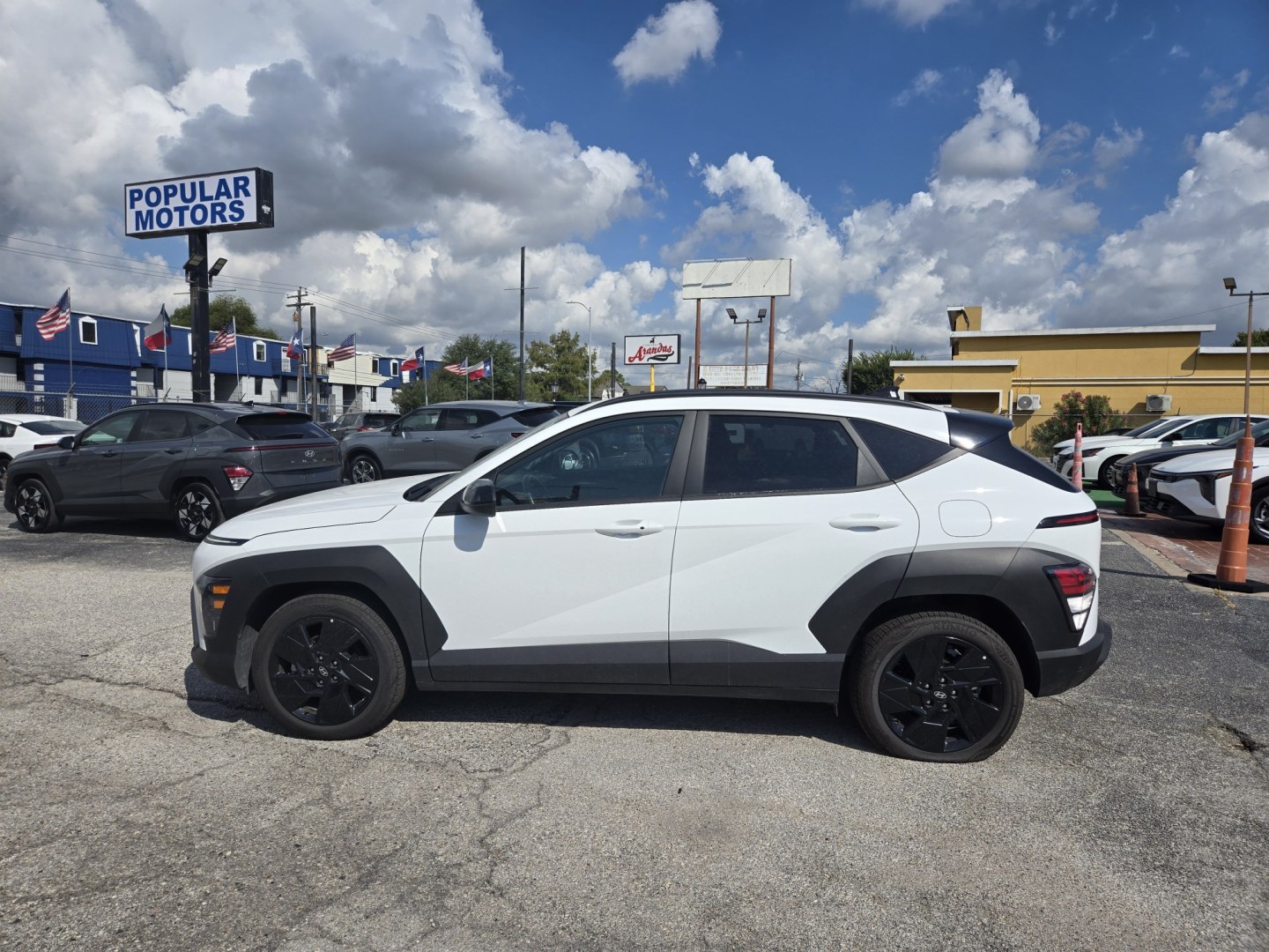 2026 White /Black Hyundai Kona SEL Sport (KM8HF3ABXTU) , located at 1842 Wirt Road, Houston, TX, 77055, (713) 973-3903, 29.805330, -95.484787- Photo#1
