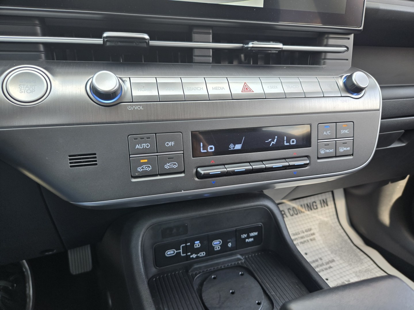 2026 White /Black Hyundai Kona SEL Sport (KM8HF3ABXTU) , located at 1842 Wirt Road, Houston, TX, 77055, (713) 973-3903, 29.805330, -95.484787- Photo#17