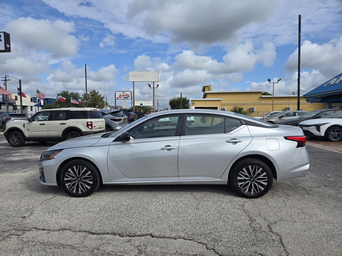 2026 Silver /Gray Nissan Altima SV (1N4BL4DW5TN) with an 2.5L L4 DOHC 16V engine, Continuously Variable Transmission (CVT) transmission, located at 1842 Wirt Road, Houston, TX, 77055, (713) 973-3903, 29.805330, -95.484787- Photo#1
