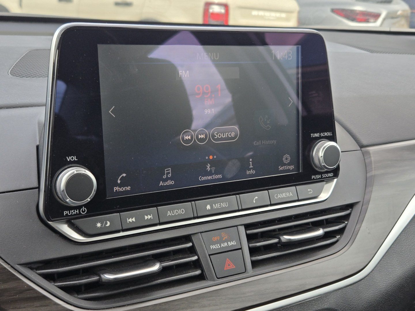 2026 Silver /Gray Nissan Altima SV (1N4BL4DW5TN) with an 2.5L L4 DOHC 16V engine, Continuously Variable Transmission (CVT) transmission, located at 1842 Wirt Road, Houston, TX, 77055, (713) 973-3903, 29.805330, -95.484787- Photo#15