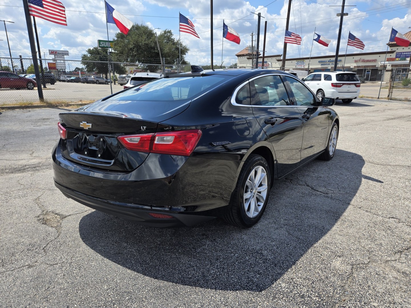 2025 Black /Black Chevrolet Malibu 1LT (1G1ZD5ST2SF) with an 1.5L L4 DOHC 16V engine, 6A transmission, located at 1842 Wirt Road, Houston, TX, 77055, (713) 973-3903, 29.805330, -95.484787- Photo#4