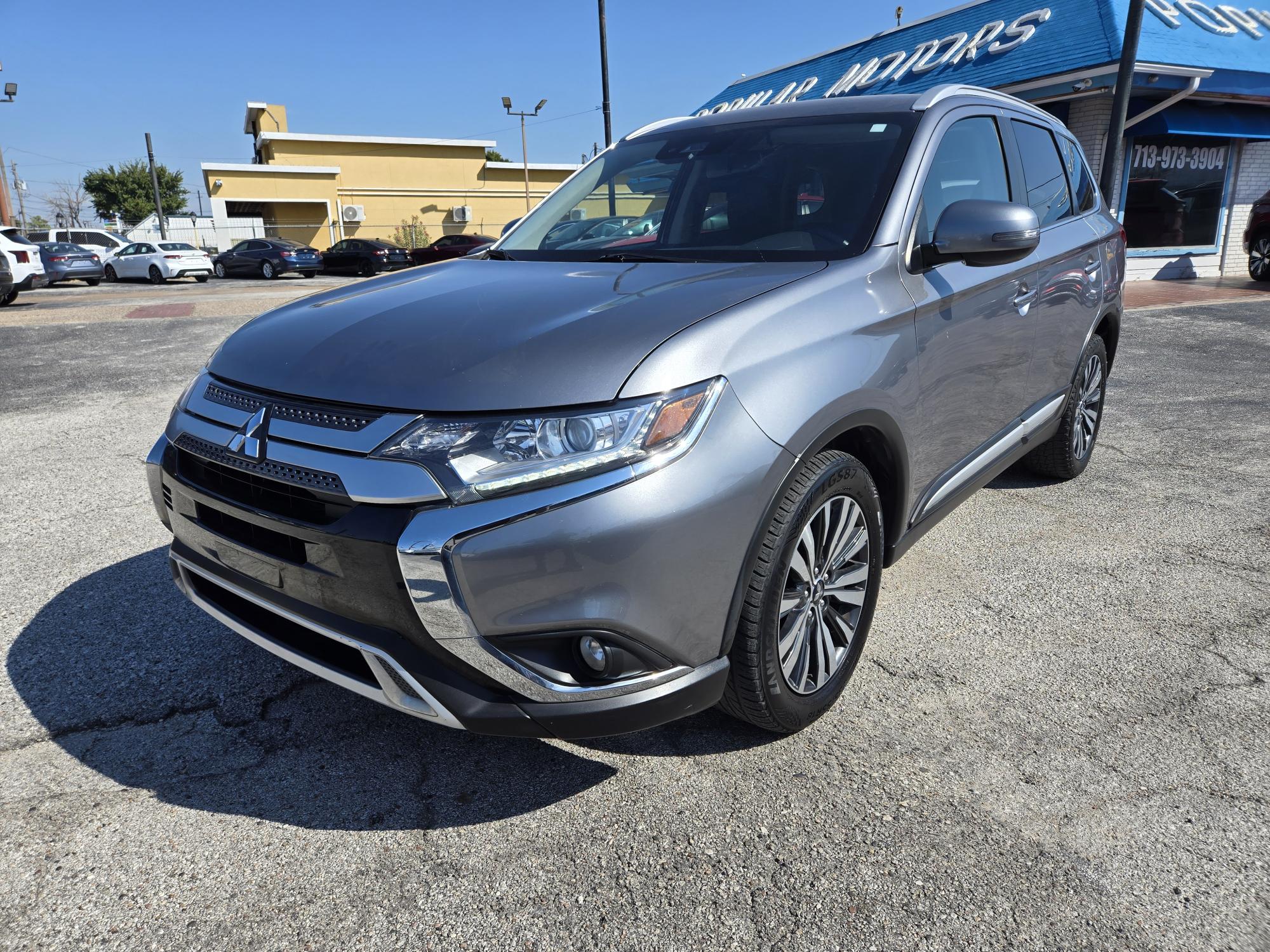 photo of 2020 Mitsubishi Outlander SE 2WD