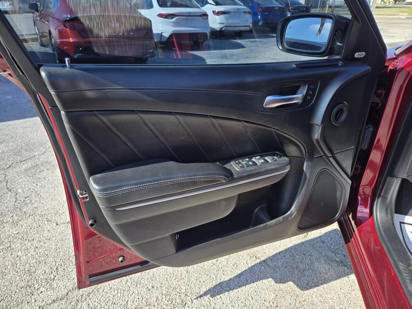 2019 Maroon /Black Dodge Charger SXT (2C3CDXBG3KH) with an 3.6L V6 DOHC 24V engine, 8A transmission, located at 1842 Wirt Road, Houston, TX, 77055, (713) 973-3903, 29.805330, -95.484787 - Photo#10