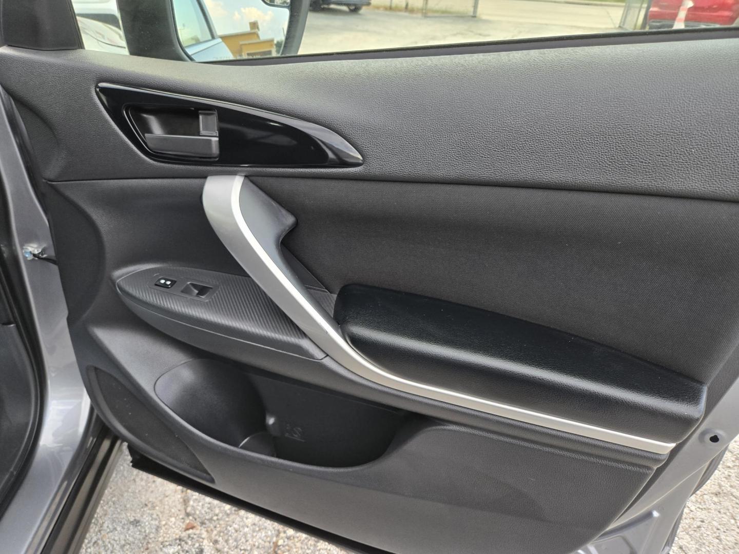 2020 Gray /Black Mitsubishi Eclipse Cross ES (JA4AS3AA0LZ) with an 1.5L L4 DOHC 16V engine, CVT transmission, located at 1842 Wirt Road, Houston, TX, 77055, (713) 973-3903, 29.805330, -95.484787 - Photo#13