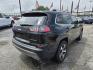 2020 Black /BLACK Jeep Cherokee Limited 4WD (1C4PJMDX0LD) with an 3.2L V6 DOHC 24V engine, 9A transmission, located at 1842 Wirt Road, Houston, TX, 77055, (713) 973-3903, 29.805330, -95.484787 - Photo#4