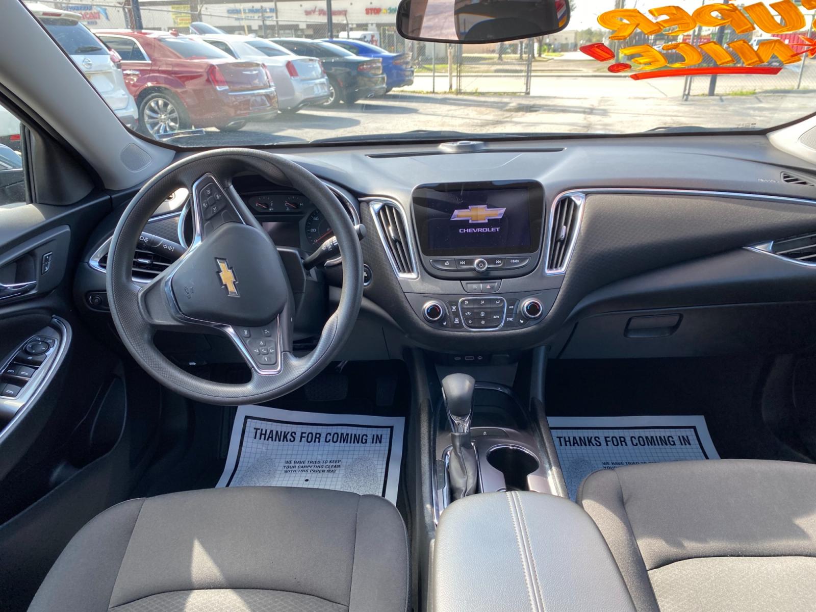 2021 Gray /GRAY Chevrolet Malibu LT (1G1ZD5ST6MF) with an 1.5L L4 DOHC 16V engine, 6A transmission, located at 1842 Wirt Road, Houston, TX, 77055, (713) 973-3903, 29.805330, -95.484787 - Photo #8