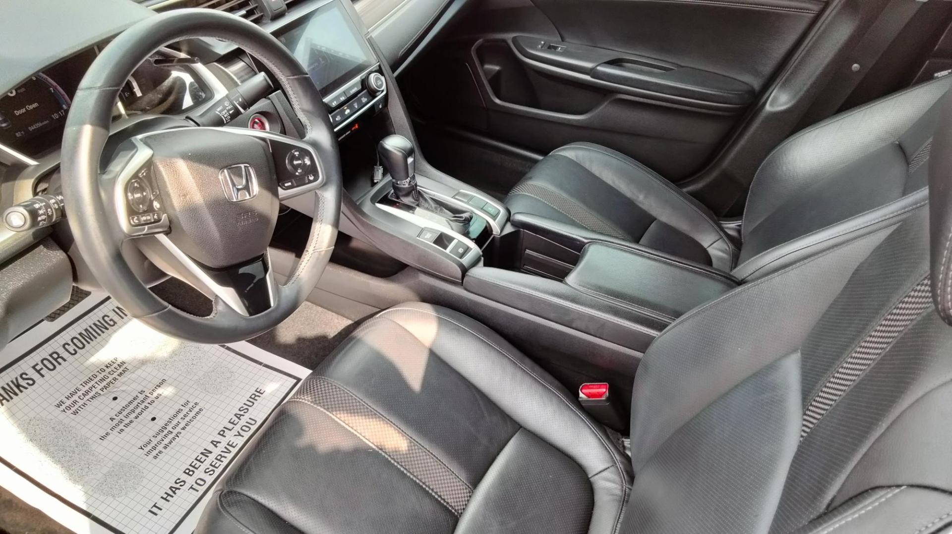 2020 White /Black Honda Civic EX-L Sedan CVT (19XFC1F77LE) with an 1.5L L4 DOHC 16V TURBO engine, CVT transmission, located at 1842 Wirt Road, Houston, TX, 77055, (713) 973-3903, 29.805330, -95.484787 - Photo#8