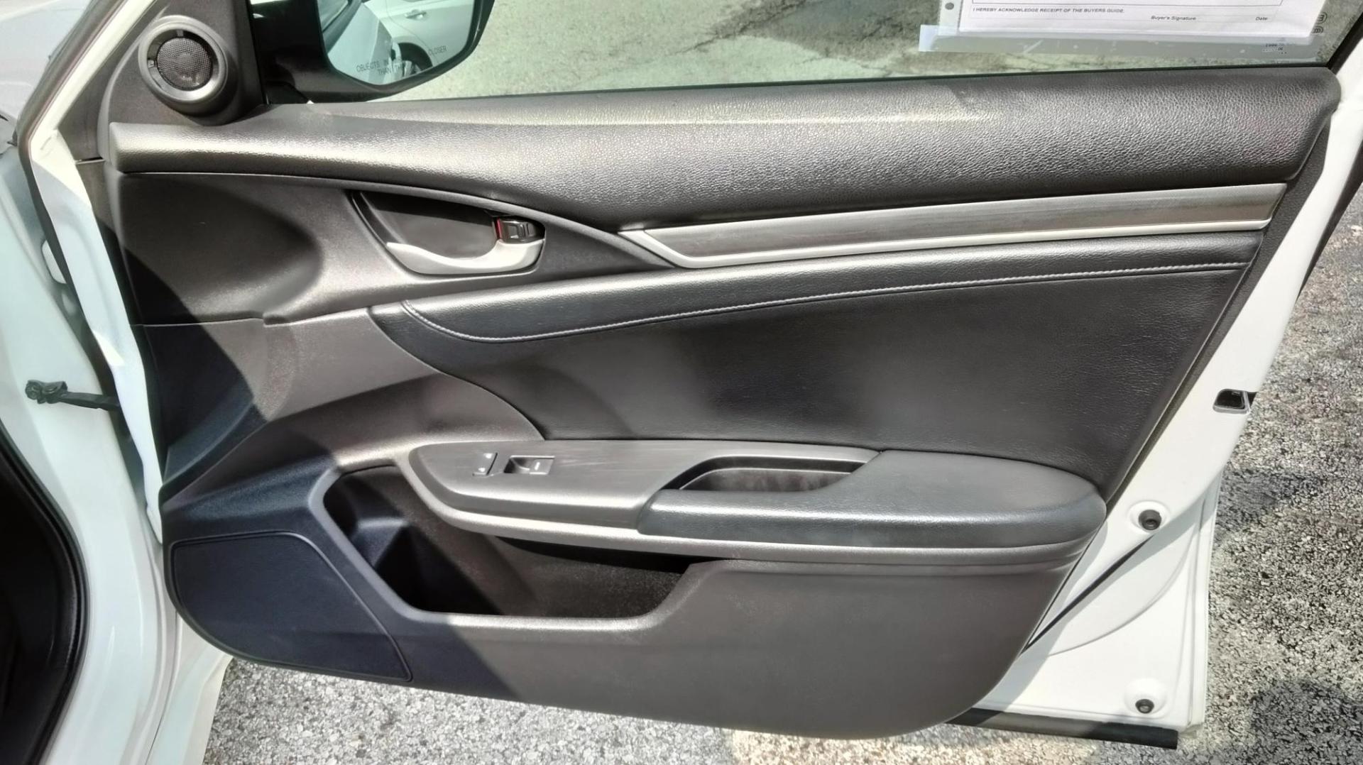 2020 White /Black Honda Civic EX-L Sedan CVT (19XFC1F77LE) with an 1.5L L4 DOHC 16V TURBO engine, CVT transmission, located at 1842 Wirt Road, Houston, TX, 77055, (713) 973-3903, 29.805330, -95.484787 - Photo#13