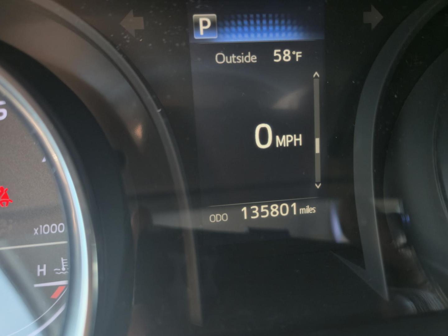 2018 Black /BLACK Toyota Camry SE (4T1B11HK9JU) with an 2.5L L4 DOHC 16V engine, 8A transmission, located at 1842 Wirt Road, Houston, TX, 77055, (713) 973-3903, 29.805330, -95.484787 - Photo#17