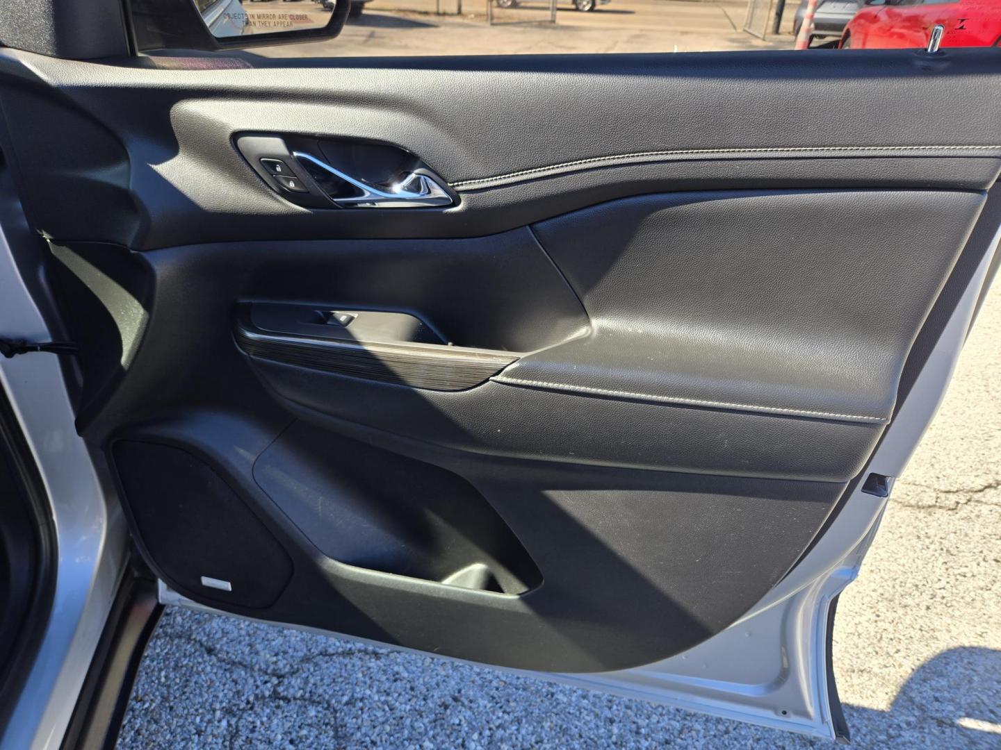 2019 Silver /Black GMC Acadia SLT-1 FWD (1GKKNMLS1KZ) with an 3.6L V6 DOHC 24V engine, 6A transmission, located at 1842 Wirt Road, Houston, TX, 77055, (713) 973-3903, 29.805330, -95.484787 - Photo#14