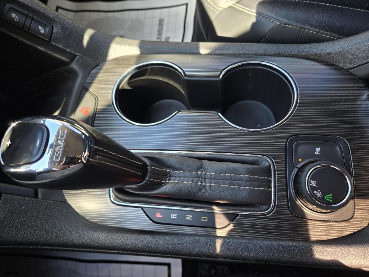 2019 Silver /Black GMC Acadia SLT-1 FWD (1GKKNMLS1KZ) with an 3.6L V6 DOHC 24V engine, 6A transmission, located at 1842 Wirt Road, Houston, TX, 77055, (713) 973-3903, 29.805330, -95.484787 - Photo#23