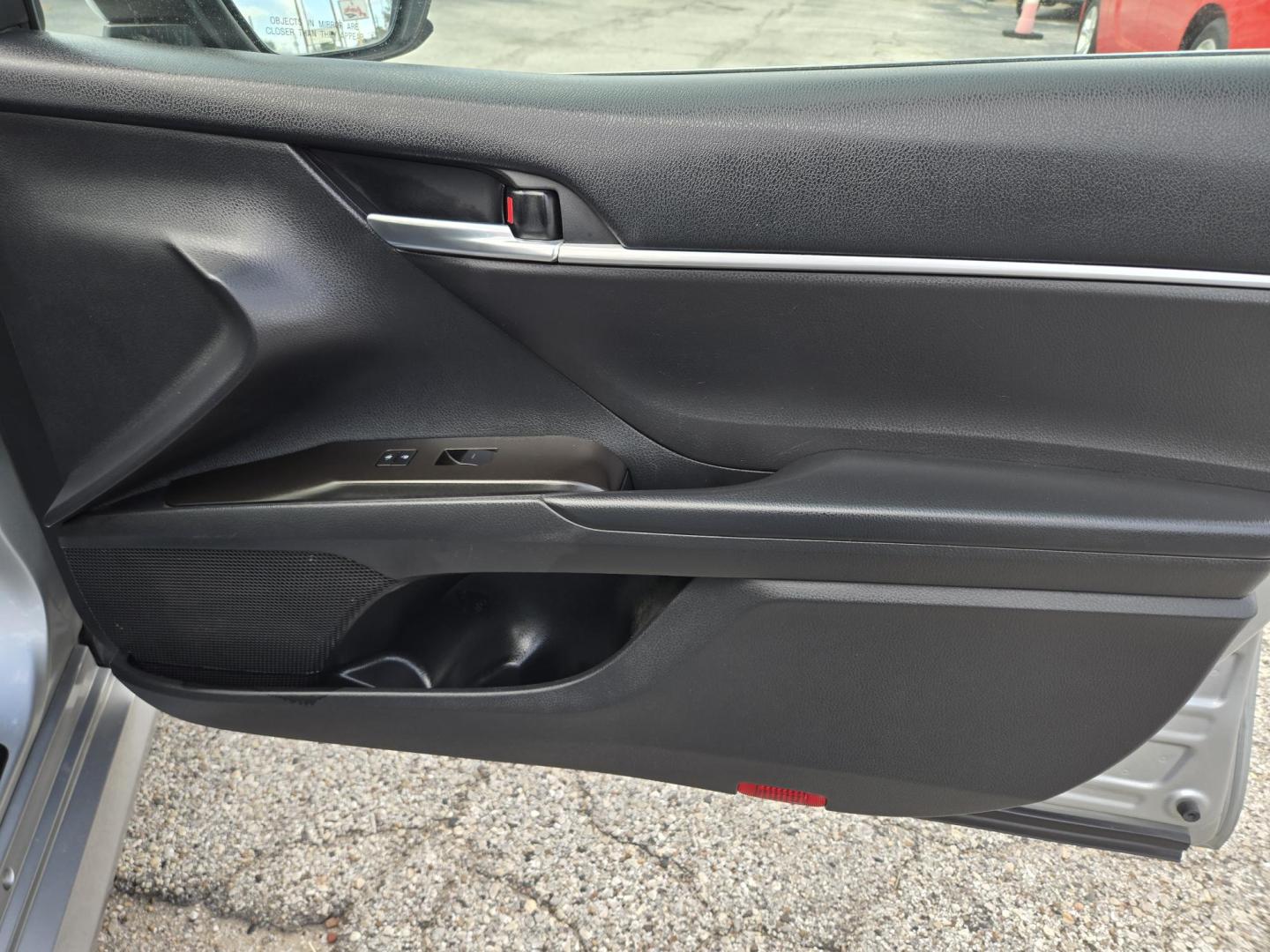 2022 Silver /Gray Toyota Camry LE (4T1C11AK3NU) with an 2.5L L4 DOHC 16V engine, 8A transmission, located at 1842 Wirt Road, Houston, TX, 77055, (713) 973-3903, 29.805330, -95.484787 - Photo#13