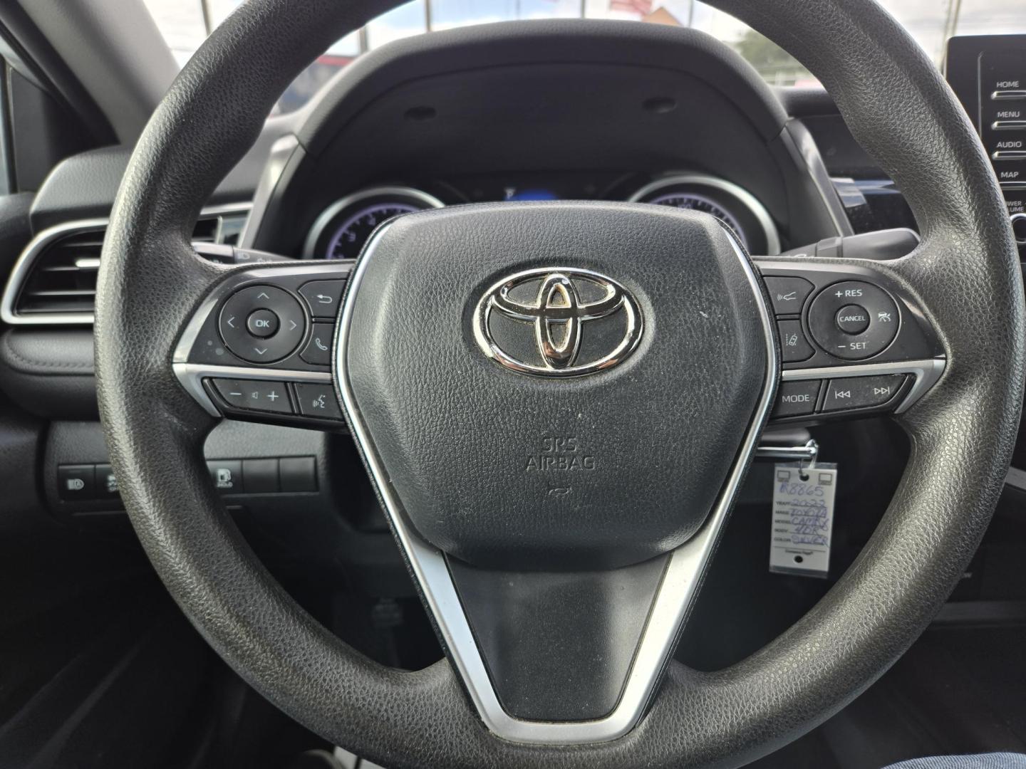 2022 Silver /Gray Toyota Camry LE (4T1C11AK3NU) with an 2.5L L4 DOHC 16V engine, 8A transmission, located at 1842 Wirt Road, Houston, TX, 77055, (713) 973-3903, 29.805330, -95.484787 - Photo#17