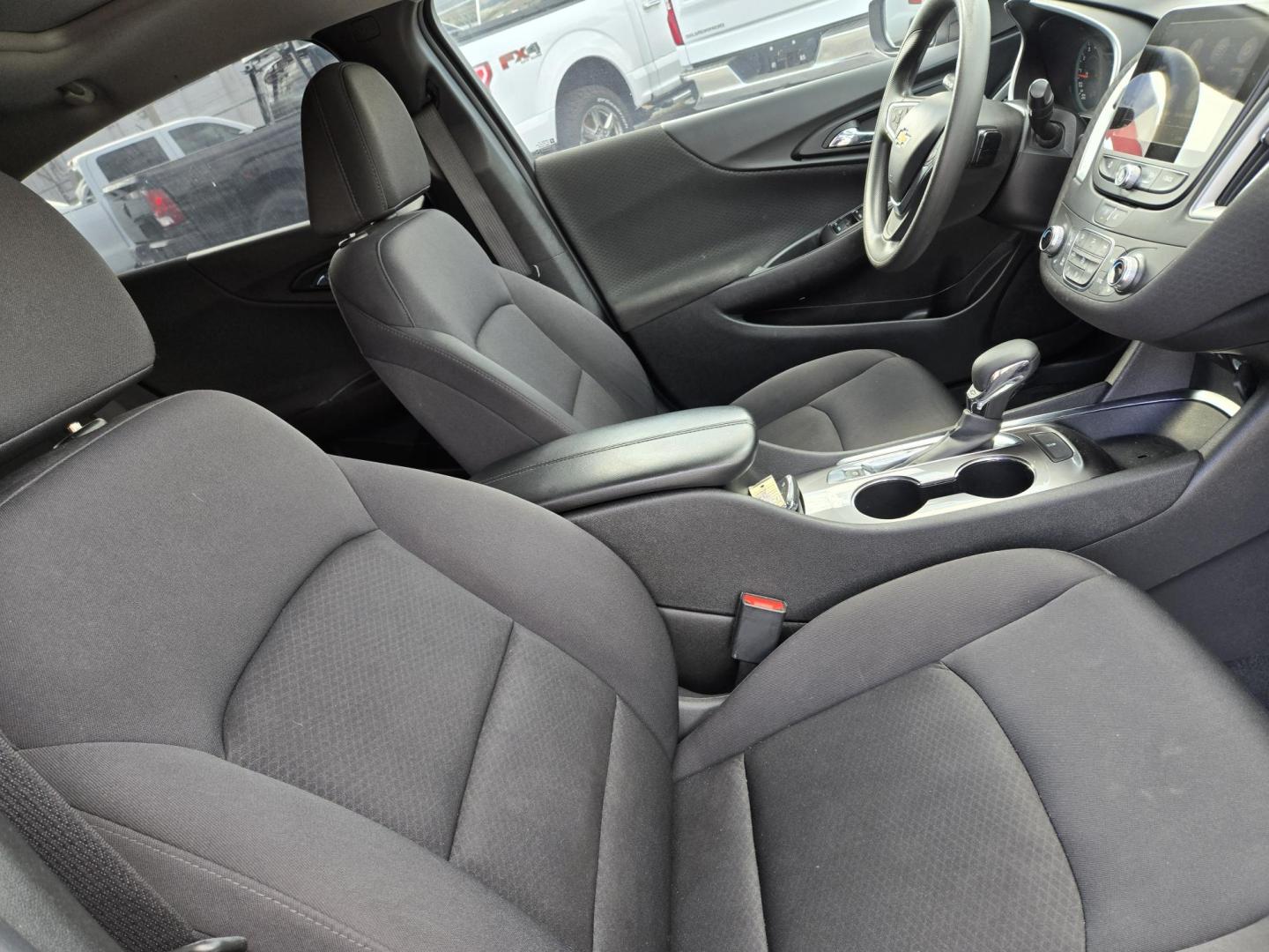 2022 BLUE /BLACK Chevrolet Malibu LT (1G1ZD5ST0NF) with an 1.5L L4 DOHC 16V engine, 6A transmission, located at 1842 Wirt Road, Houston, TX, 77055, (713) 973-3903, 29.805330, -95.484787 - Photo#12