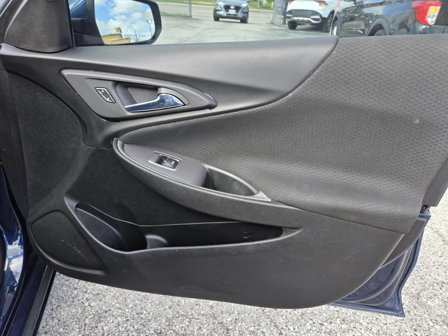 2022 BLUE /BLACK Chevrolet Malibu LT (1G1ZD5ST0NF) with an 1.5L L4 DOHC 16V engine, 6A transmission, located at 1842 Wirt Road, Houston, TX, 77055, (713) 973-3903, 29.805330, -95.484787 - Photo#13