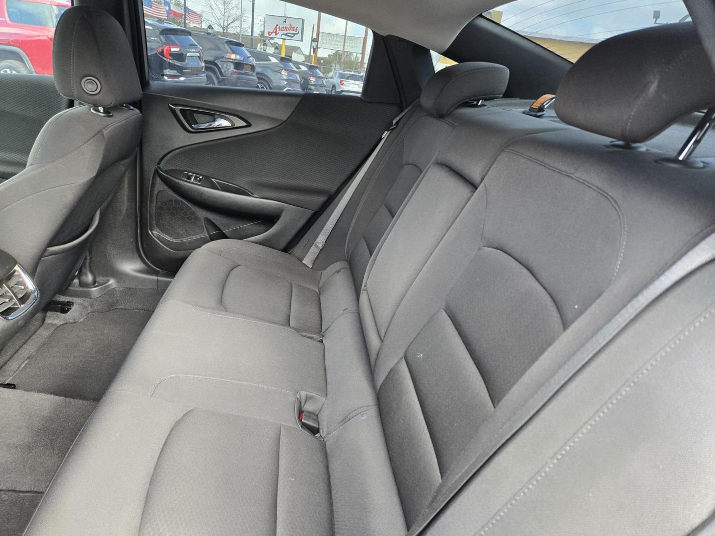 2022 BLUE /BLACK Chevrolet Malibu LT (1G1ZD5ST0NF) with an 1.5L L4 DOHC 16V engine, 6A transmission, located at 1842 Wirt Road, Houston, TX, 77055, (713) 973-3903, 29.805330, -95.484787 - Photo#10