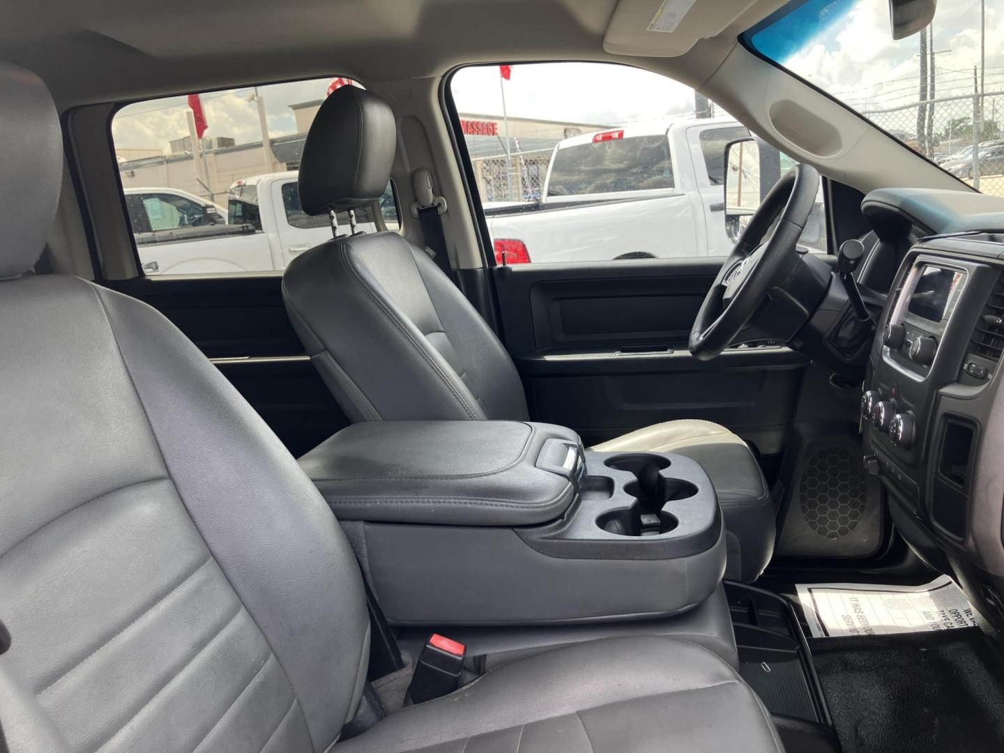 2018 White /Gray RAM 3500 Tradesman Crew Cab LWB 2WD DRW (3C63RPGL1JG) with an 6.7L L6 OHV 24V TURBO DIESEL engine, 6A transmission, located at 1842 Wirt Road, Houston, TX, 77055, (713) 973-3903, 29.805330, -95.484787 - Photo#10