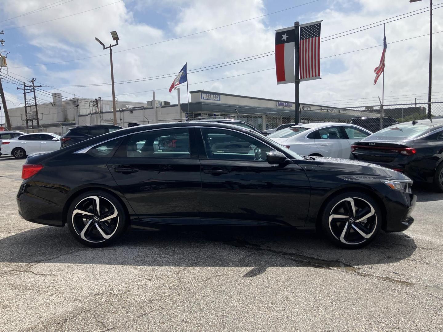 2021 Black /Black Honda Accord Sport CVT (1HGCV1F39MA) with an 1.5L L4 DOHC 16V TURBO engine, CVT transmission, located at 1842 Wirt Road, Houston, TX, 77055, (713) 973-3903, 29.805330, -95.484787 - Photo#5