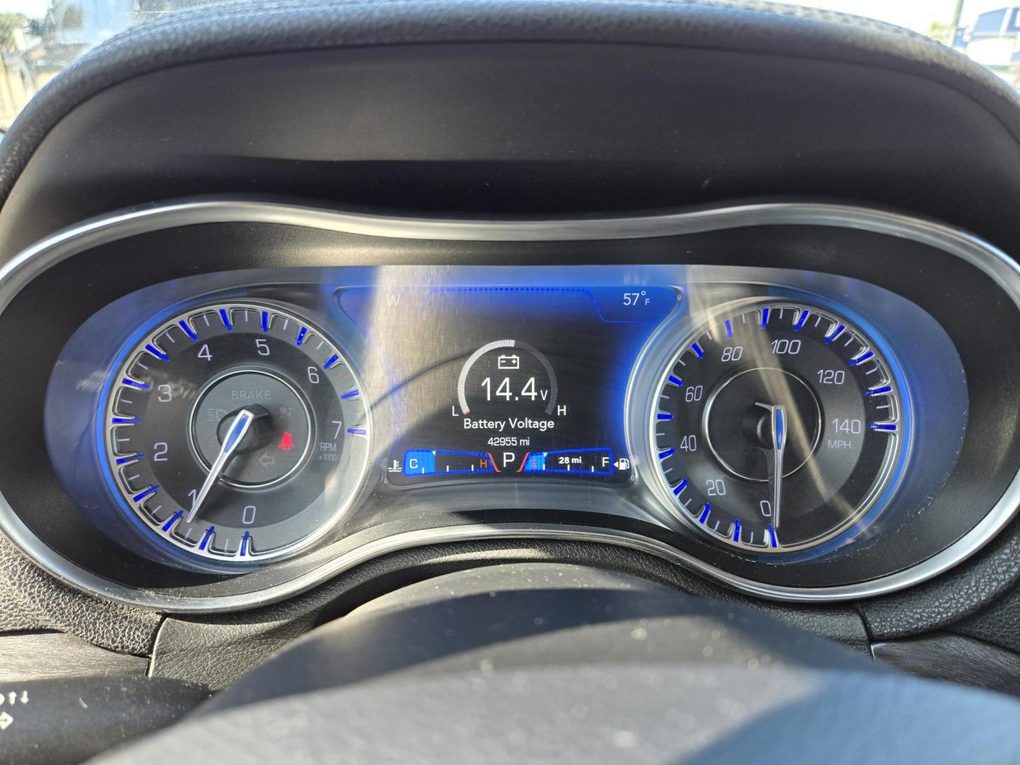 2020 Black /Black Chrysler 300 Touring (2C3CCAAG2LH) with an 3.6L V6 SOHC 24V engine, 8A transmission, located at 1842 Wirt Road, Houston, TX, 77055, (713) 973-3903, 29.805330, -95.484787 - Photo#16