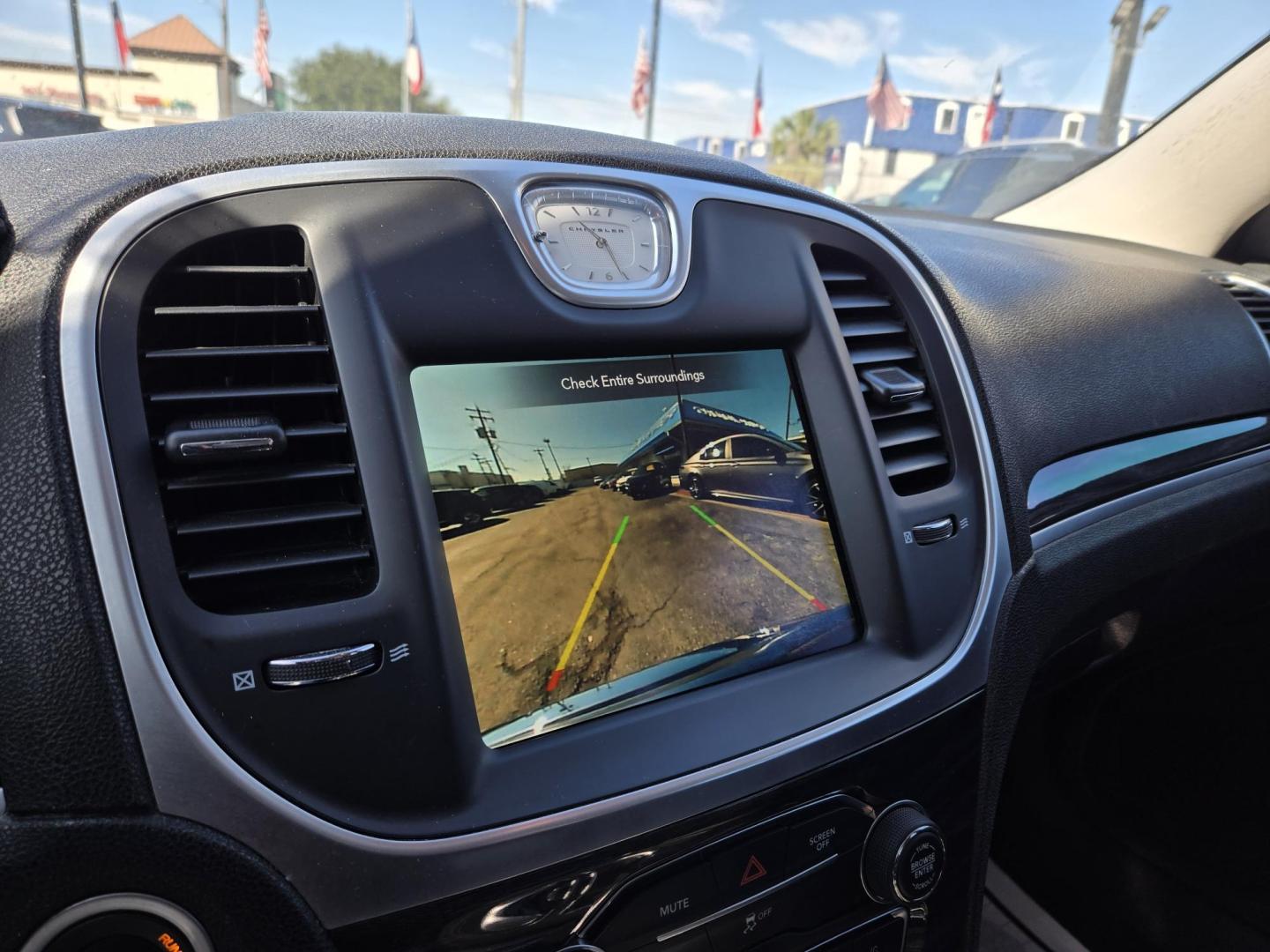 2020 Black /Black Chrysler 300 Touring (2C3CCAAG2LH) with an 3.6L V6 SOHC 24V engine, 8A transmission, located at 1842 Wirt Road, Houston, TX, 77055, (713) 973-3903, 29.805330, -95.484787 - Photo#20