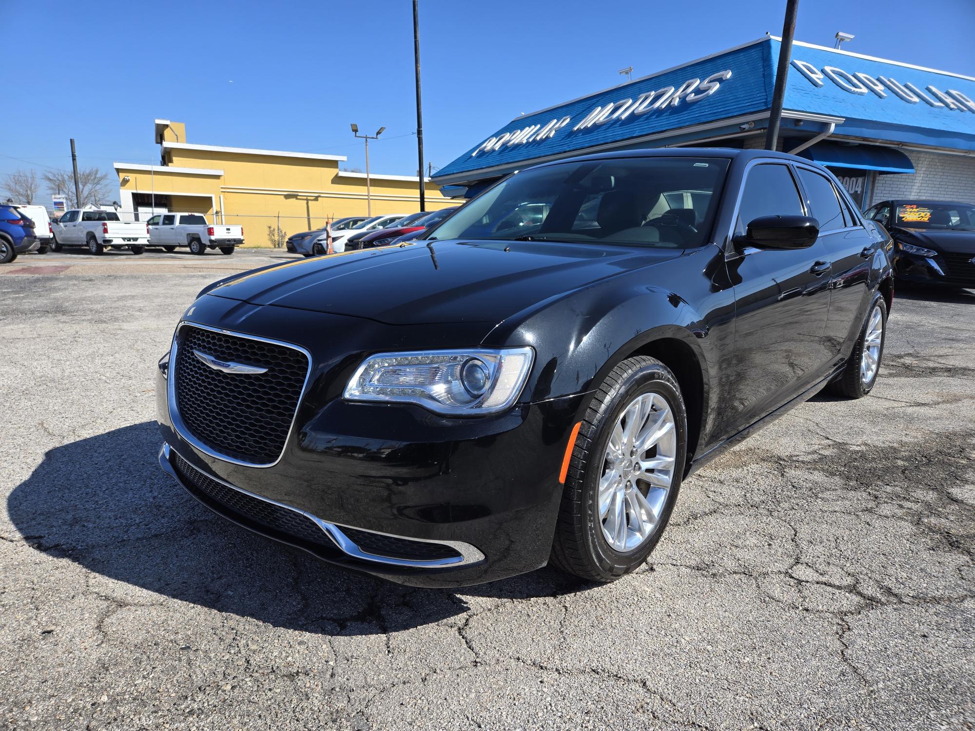 photo of 2020 Chrysler 300 Touring