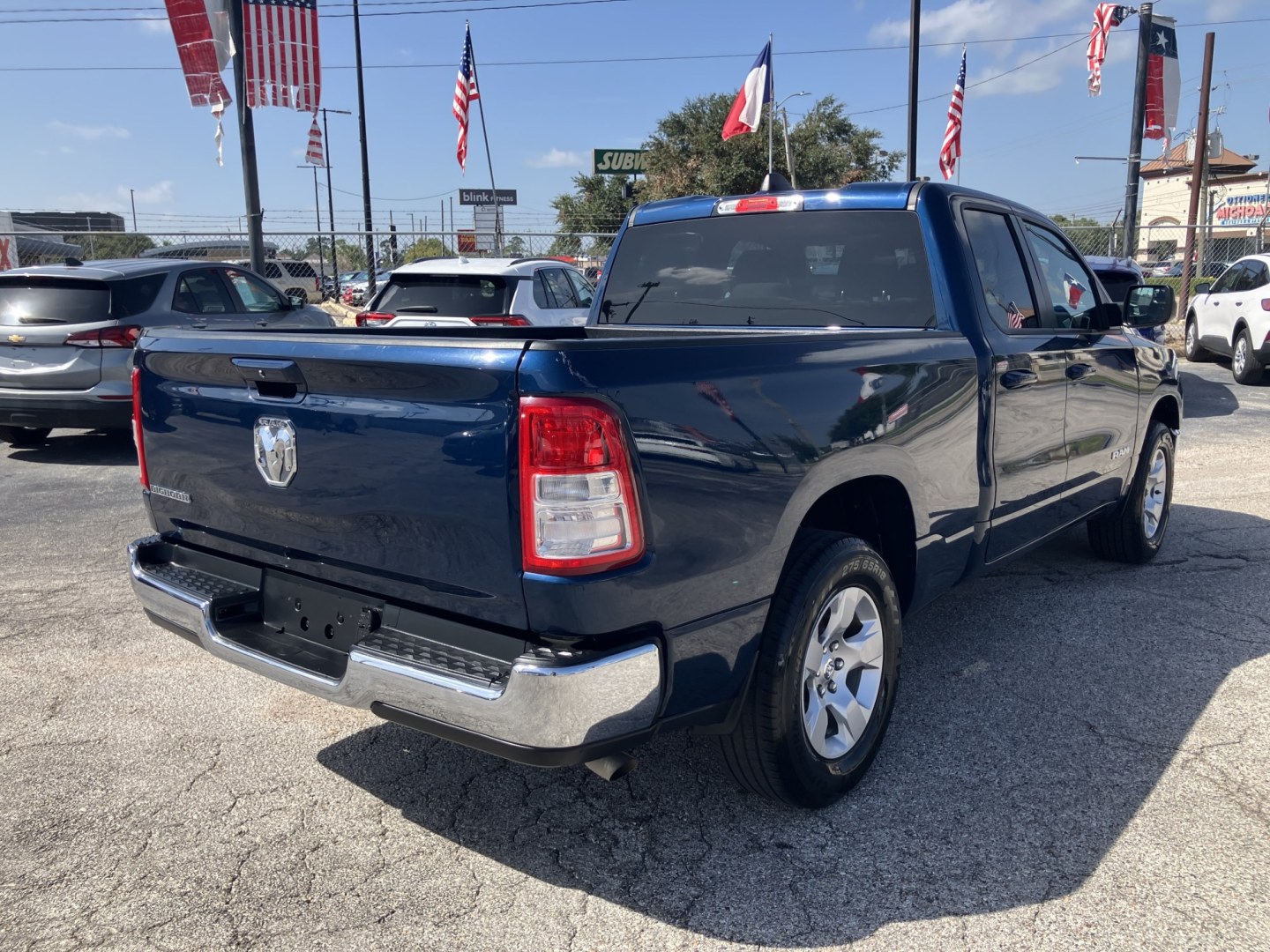 2022 BLUE /Gray RAM 1500 Big Horn Quad Cab 2WD (1C6RREBG4NN) with an 3.6L V6 DOHC 24V engine, 8A transmission, located at 1842 Wirt Road, Houston, TX, 77055, (713) 973-3903, 29.805330, -95.484787- Photo#4