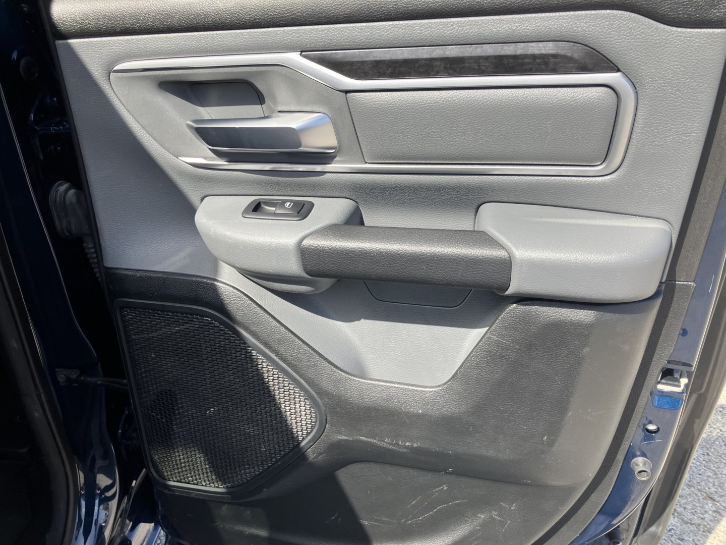 2022 BLUE /Gray RAM 1500 Big Horn Quad Cab 2WD (1C6RREBG4NN) with an 3.6L V6 DOHC 24V engine, 8A transmission, located at 1842 Wirt Road, Houston, TX, 77055, (713) 973-3903, 29.805330, -95.484787- Photo#15