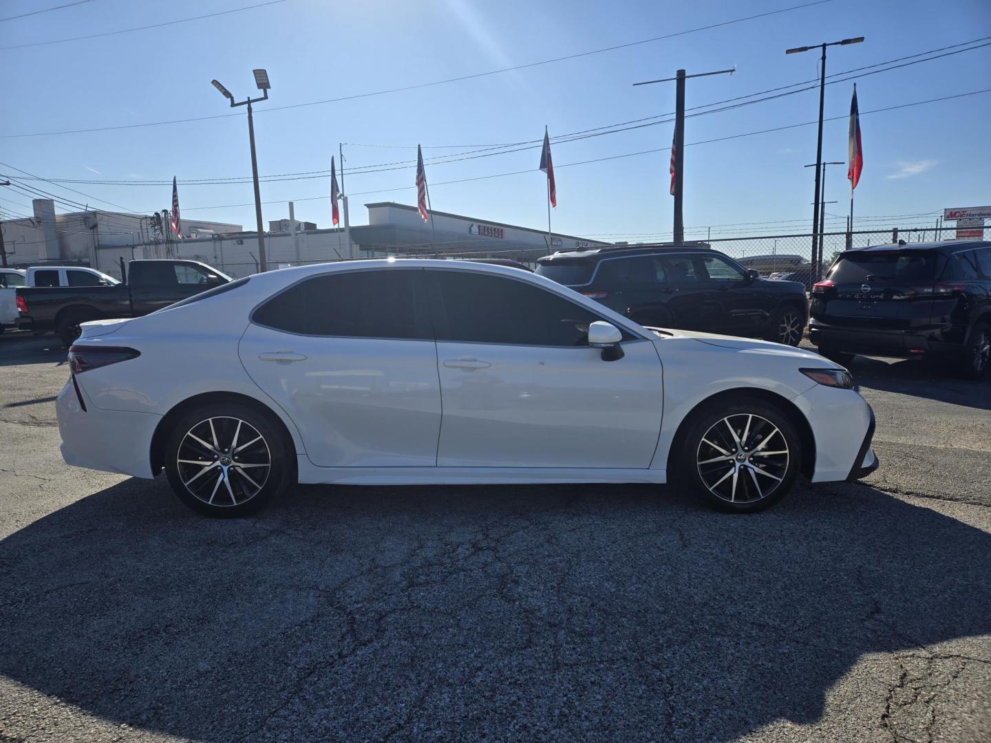 2023 White /Black Toyota Camry (4T1G11AK8PU) , located at 1842 Wirt Road, Houston, TX, 77055, (713) 973-3903, 29.805330, -95.484787 - Photo#5
