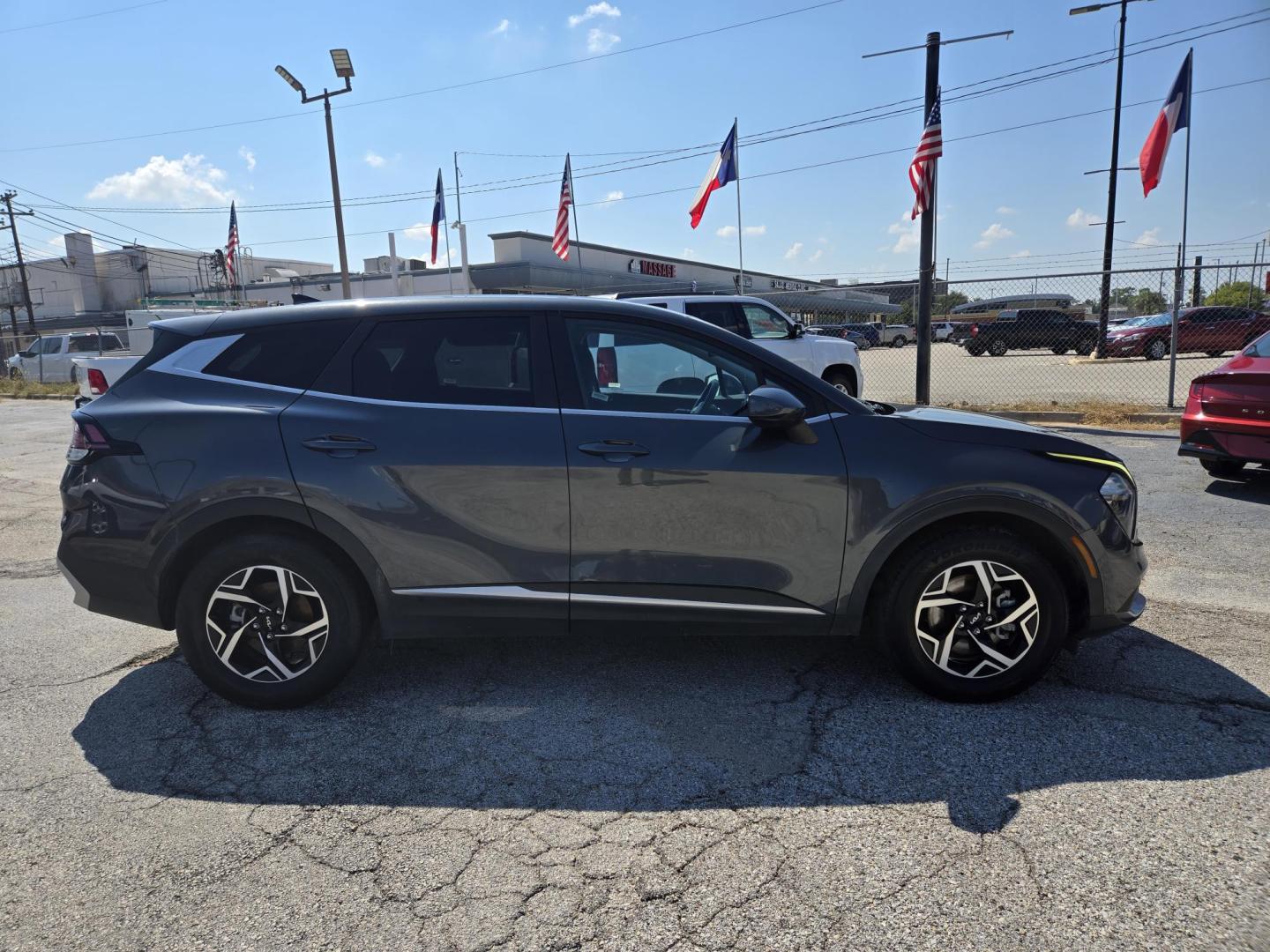 2023 Gray /GRAY Kia Sportage LX FWD (KNDPU3AF8P7) with an 2.5L V6 DOHC 24V engine, 8A transmission, located at 1842 Wirt Road, Houston, TX, 77055, (713) 973-3903, 29.805330, -95.484787 - Photo#5