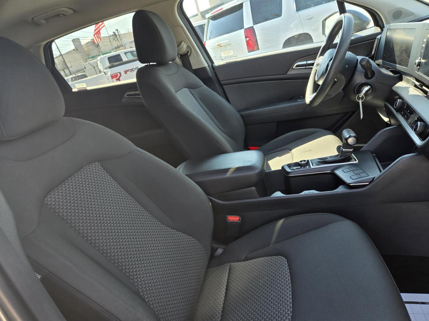 2023 Gray /GRAY Kia Sportage LX FWD (KNDPU3AF8P7) with an 2.5L V6 DOHC 24V engine, 8A transmission, located at 1842 Wirt Road, Houston, TX, 77055, (713) 973-3903, 29.805330, -95.484787 - Photo#13