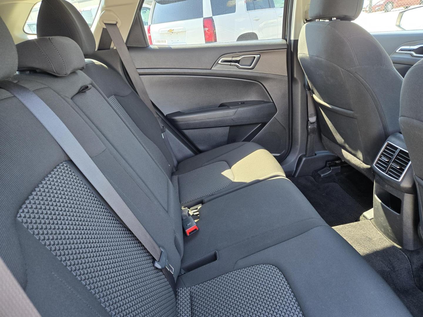2023 Gray /GRAY Kia Sportage LX FWD (KNDPU3AF8P7) with an 2.5L V6 DOHC 24V engine, 8A transmission, located at 1842 Wirt Road, Houston, TX, 77055, (713) 973-3903, 29.805330, -95.484787 - Photo#15