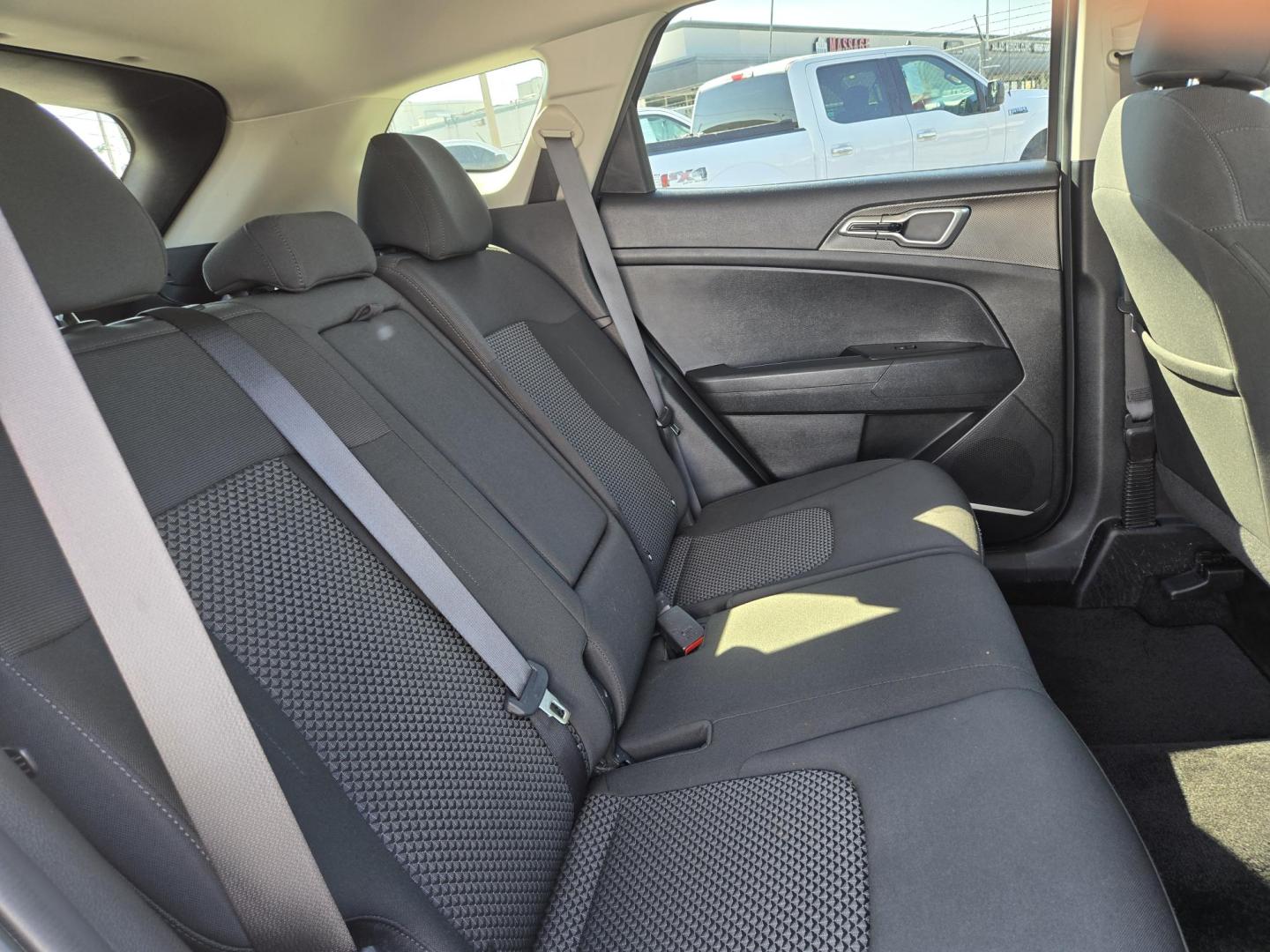 2023 Silver /Black Kia Sportage (KNDPU3AF2P7) , located at 1842 Wirt Road, Houston, TX, 77055, (713) 973-3903, 29.805330, -95.484787 - Photo#14