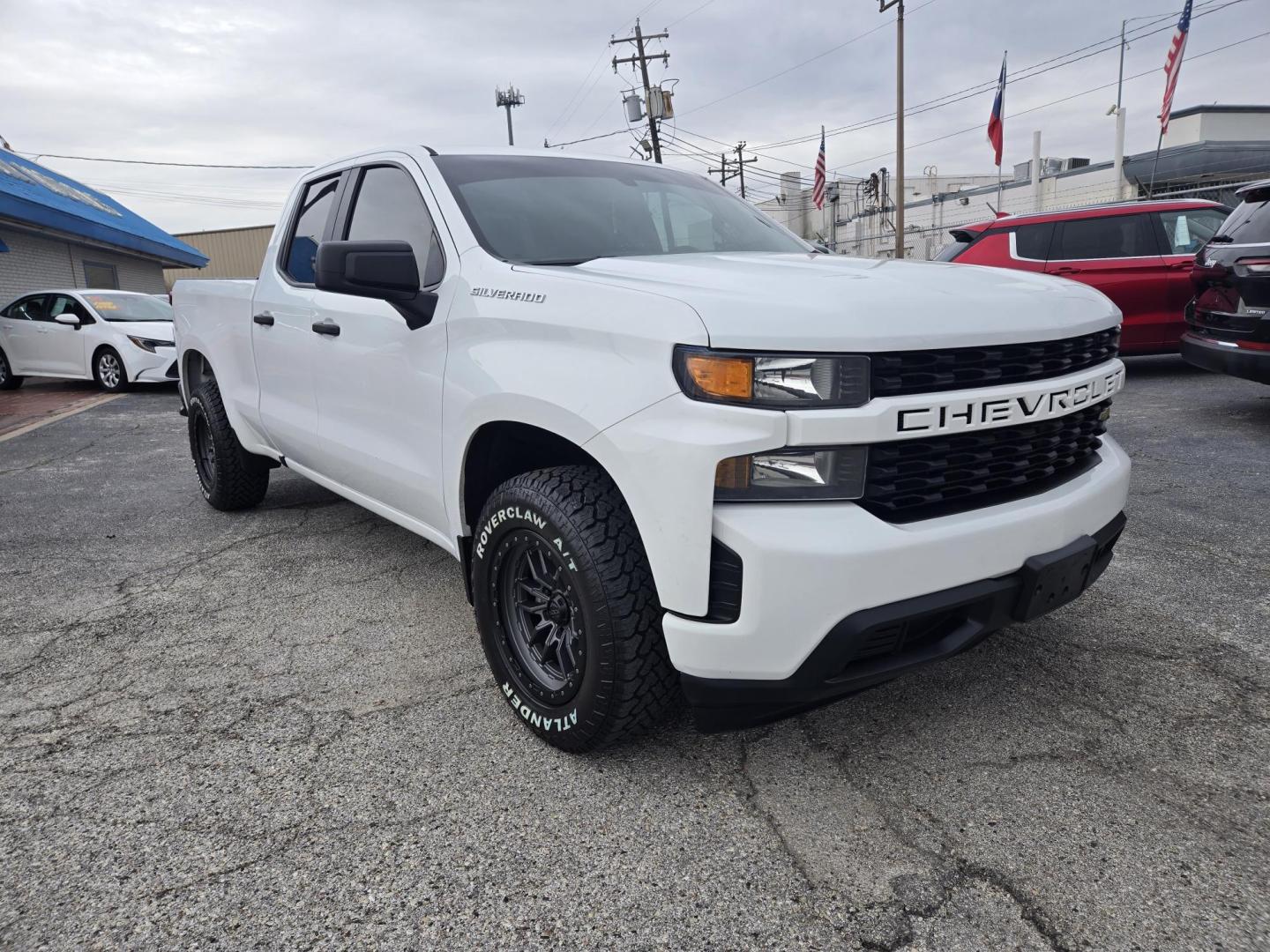2021 White /Black Chevrolet Silverado 1500 (1GCRWAEH2MZ) , located at 1842 Wirt Road, Houston, TX, 77055, (713) 973-3903, 29.805330, -95.484787 - Photo#7