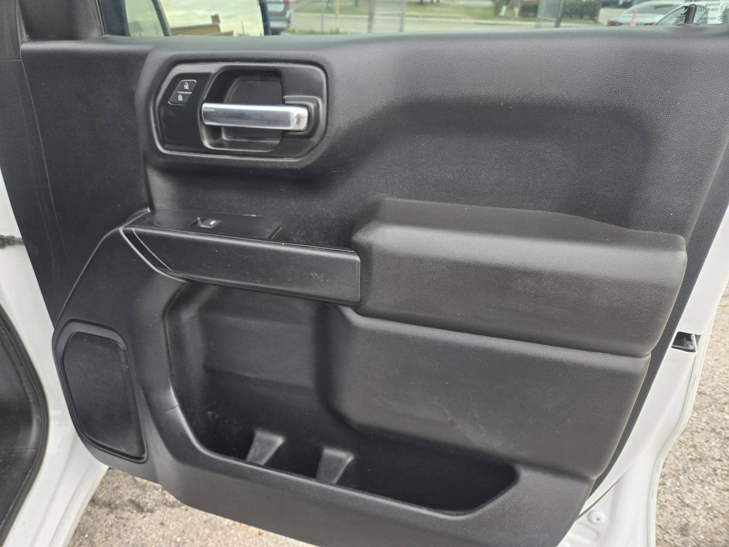 2021 White /Black Chevrolet Silverado 1500 (1GCRWAEH2MZ) , located at 1842 Wirt Road, Houston, TX, 77055, (713) 973-3903, 29.805330, -95.484787 - Photo#14