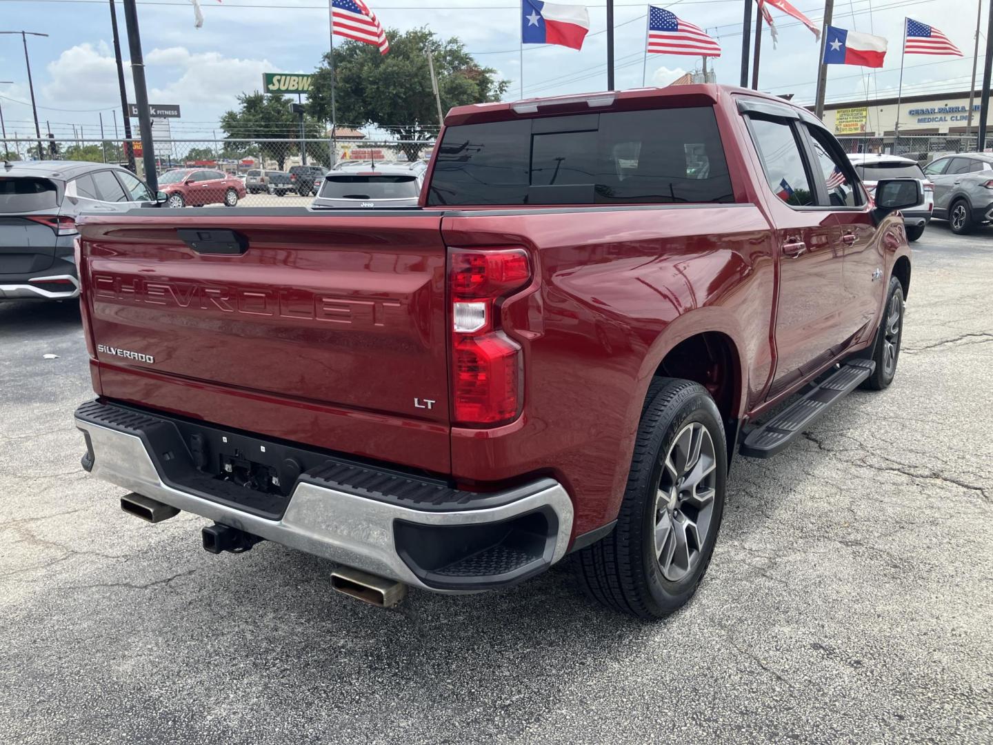 2020 Red /Black Chevrolet Silverado 1500 (3GCPWCED6LG) with an 5.3L engine, located at 1842 Wirt Road, Houston, TX, 77055, (713) 973-3903, 29.805330, -95.484787 - Photo#4